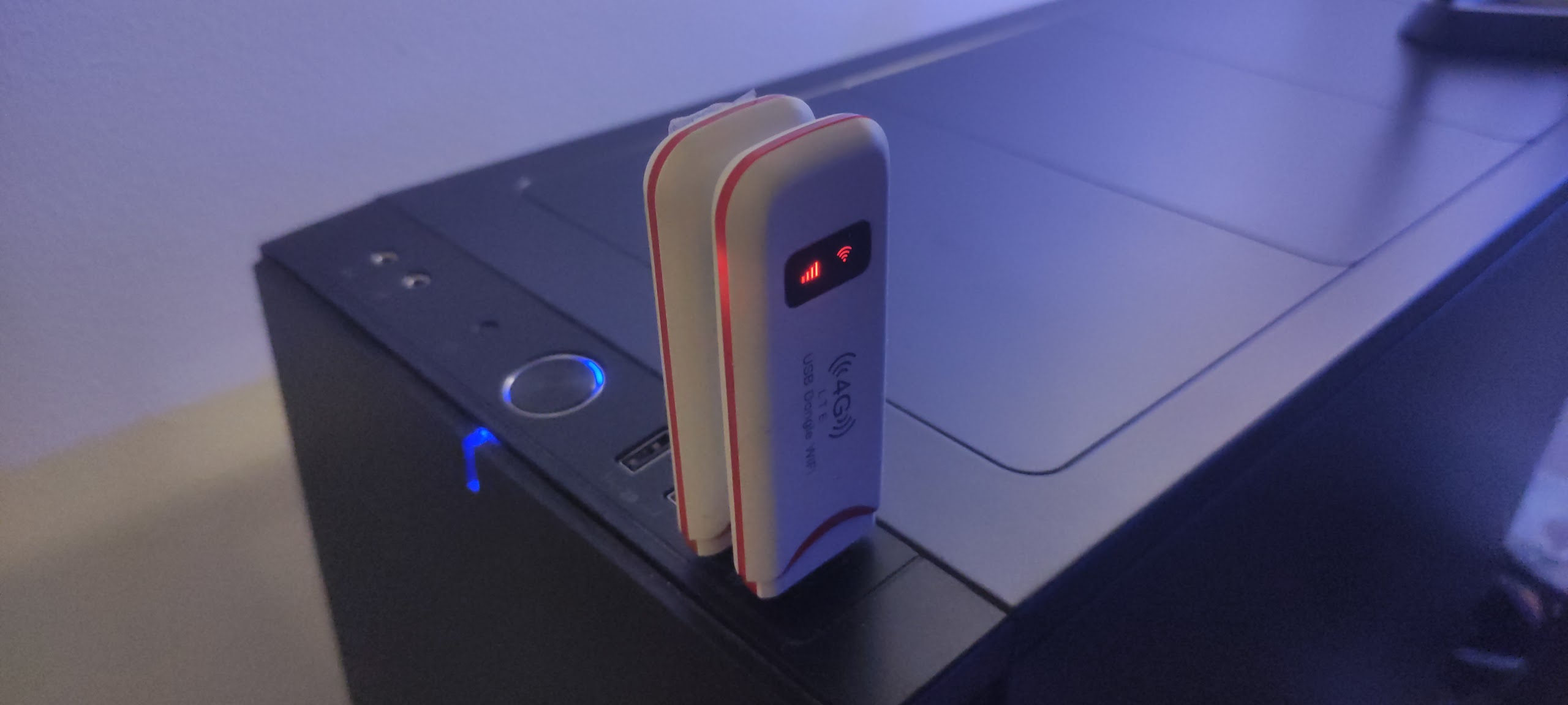 Two 4G USB sticks plugged into a PC